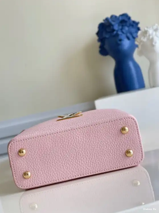 VUITTON LOUIS MINI CAPUCINES 0531